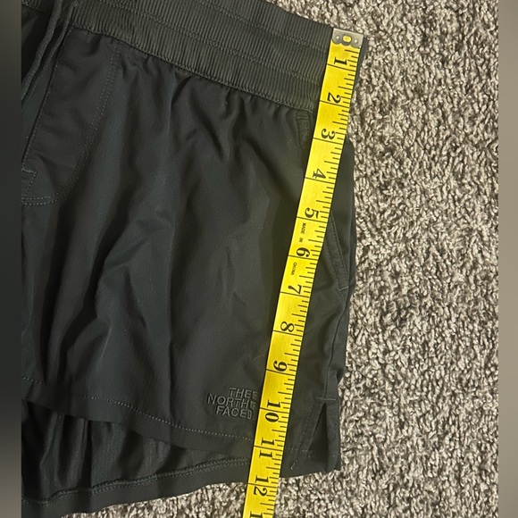 The North Face athletic shorts charcoal gray- small - Picture 6 of 7